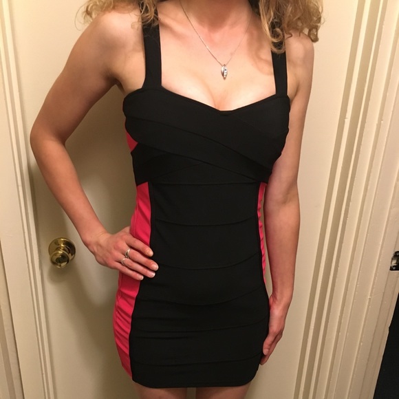 NWOT ▪️Black & Pink Bandage Dress - Picture 8 of 10
